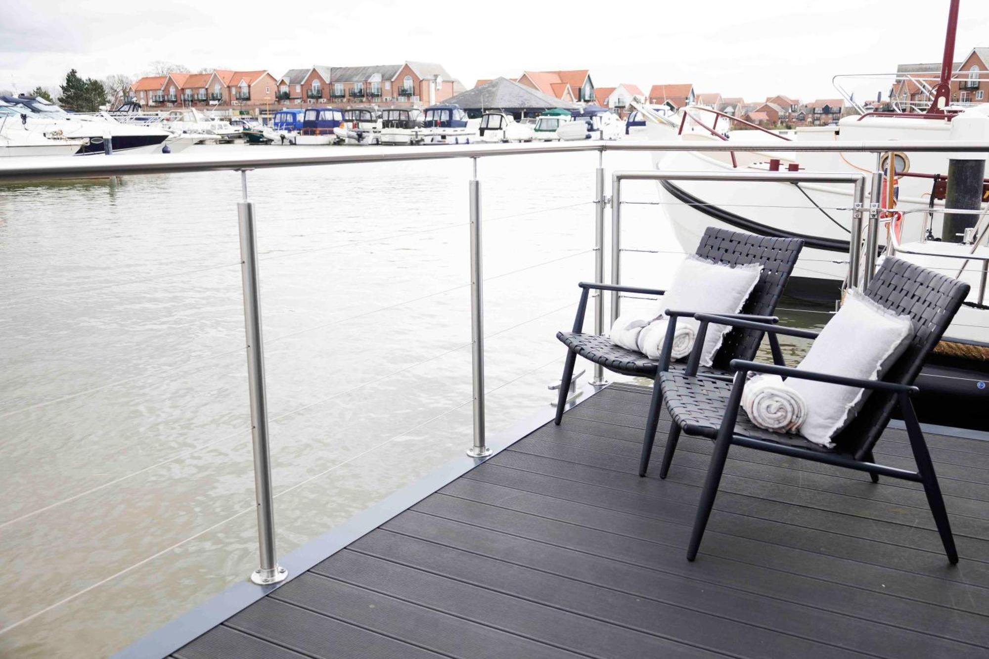 Lincoln Floating Holidays Luaran gambar